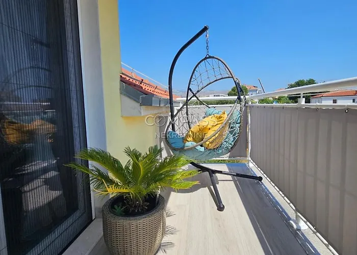 Leggero With Open Sea View