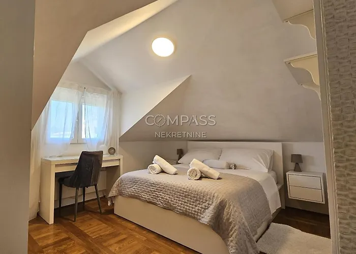 Leggero With Open Sea View Split